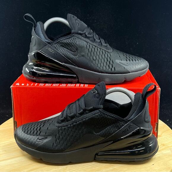 NEW NIKE AIR MAX 270 
SIZE 
6YOUTH 7WOMENS - Picture 1 of 9